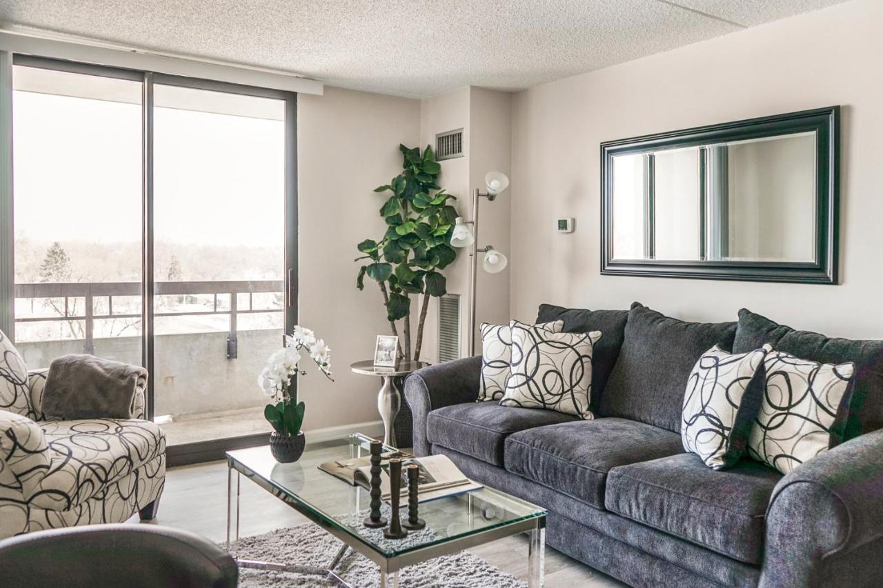 Short Term Rentals At The Park At Trowbridge Senior Community Southfield Extérieur photo