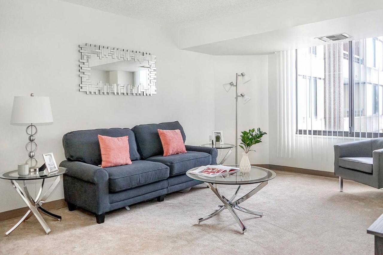 Short Term Rentals At The Park At Trowbridge Senior Community Southfield Extérieur photo