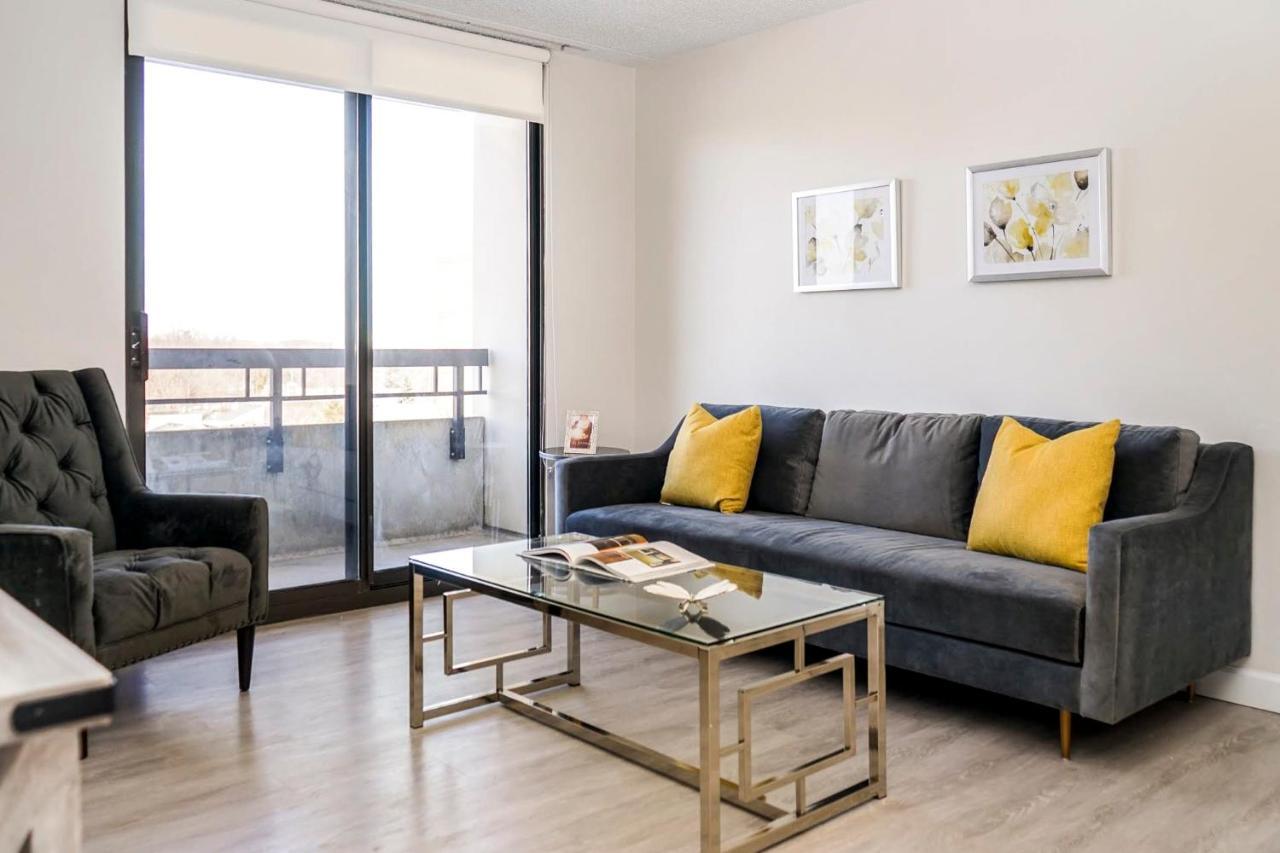 Short Term Rentals At The Park At Trowbridge Senior Community Southfield Extérieur photo