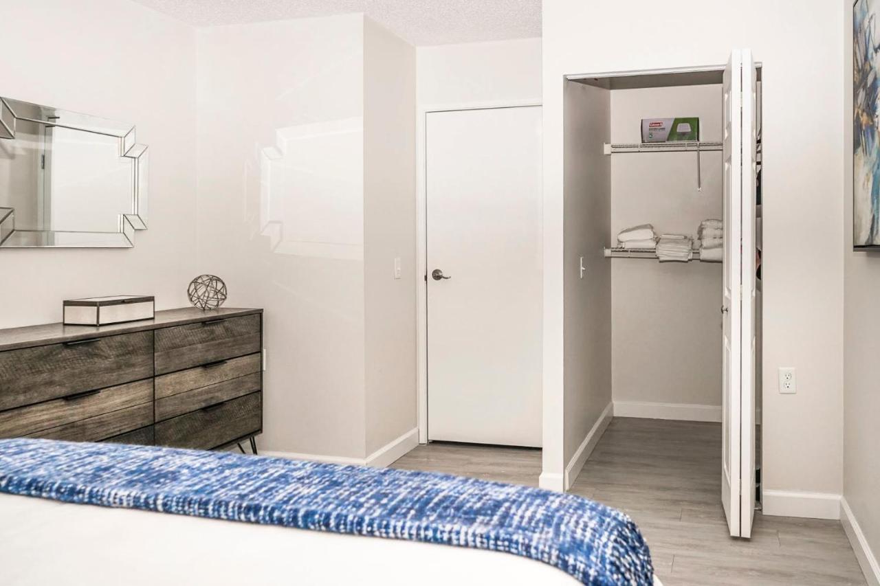Short Term Rentals At The Park At Trowbridge Senior Community Southfield Extérieur photo