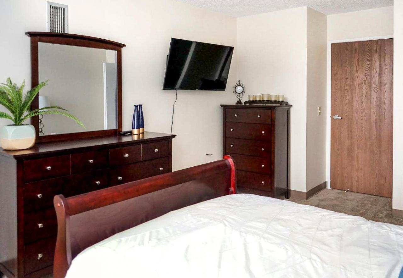 Short Term Rentals At The Park At Trowbridge Senior Community Southfield Extérieur photo
